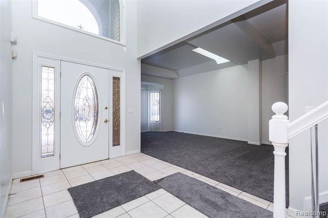 40945 Justin Drive, Sterling Heights, MI 48310