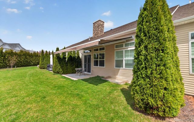 48 Bellflower Path, Smithtown, NY 11787