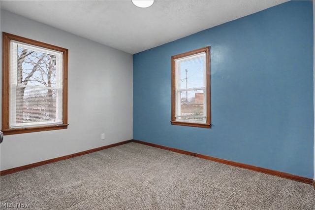 86 Southeast Avenue, Tallmadge, OH 44278