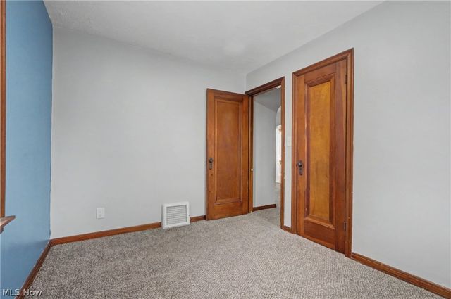 86 Southeast Avenue, Tallmadge, OH 44278