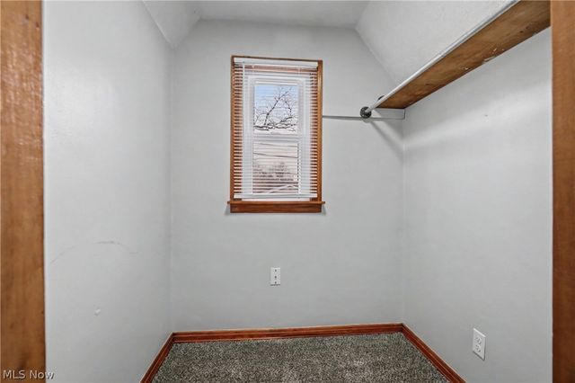 86 Southeast Avenue, Tallmadge, OH 44278