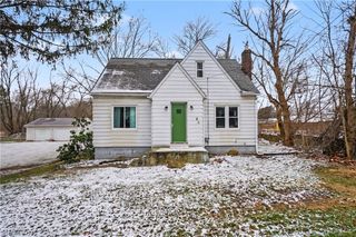 86 Southeast Avenue, Tallmadge, OH 44278