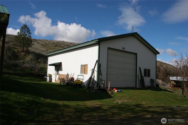 1411 Kellogg Hallow Road, Dayton, WA 99328