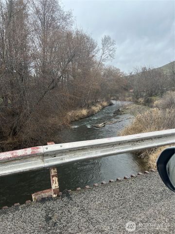 1411 Kellogg Hallow Road, Dayton, WA 99328