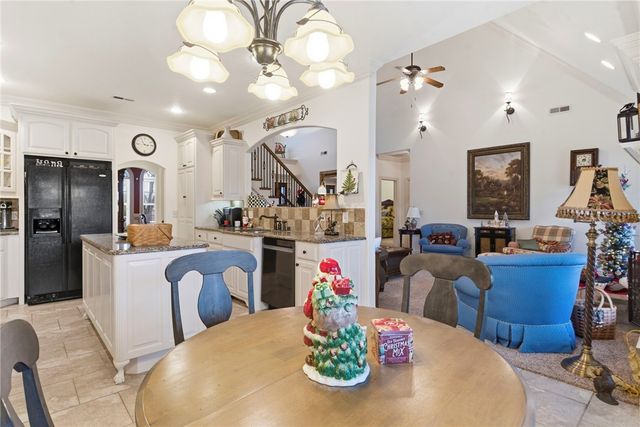 6405 44th Street, Rogers, AR 72758