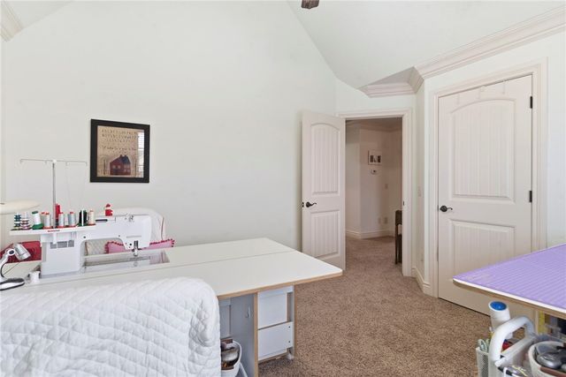 6405 44th Street, Rogers, AR 72758