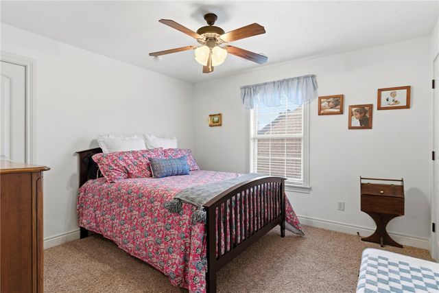 6405 44th Street, Rogers, AR 72758