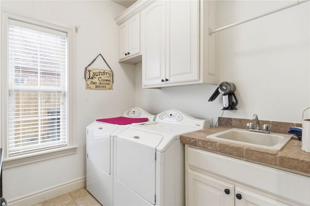 6405 44th Street, Rogers, AR 72758