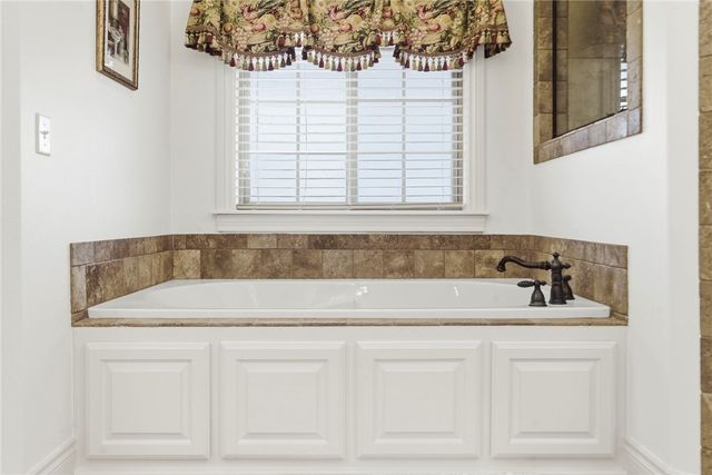 6405 44th Street, Rogers, AR 72758