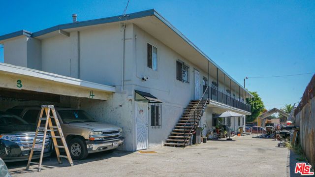 9021 Compton Avenue, Los Angeles, CA 90002