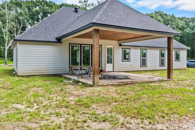 728 Kilchrist Road, Carencro, LA 70520