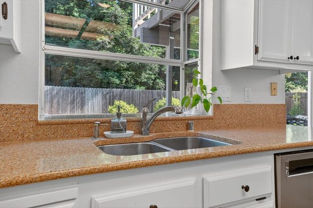 122 Goodell Rd, Folsom, CA 95630