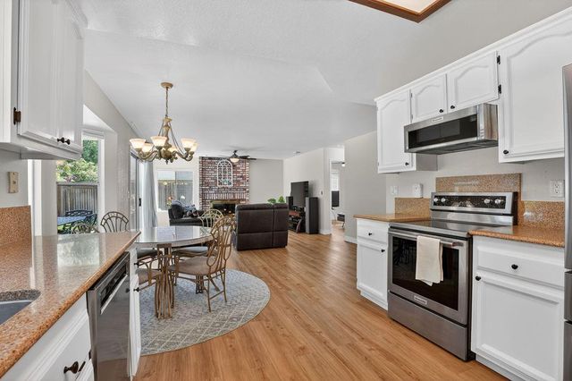 122 Goodell Rd, Folsom, CA 95630