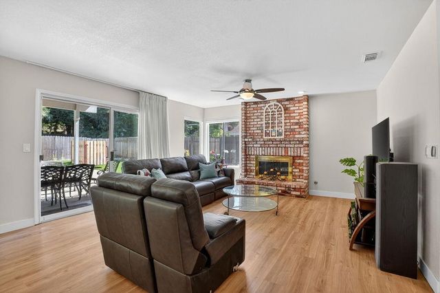 122 Goodell Rd, Folsom, CA 95630