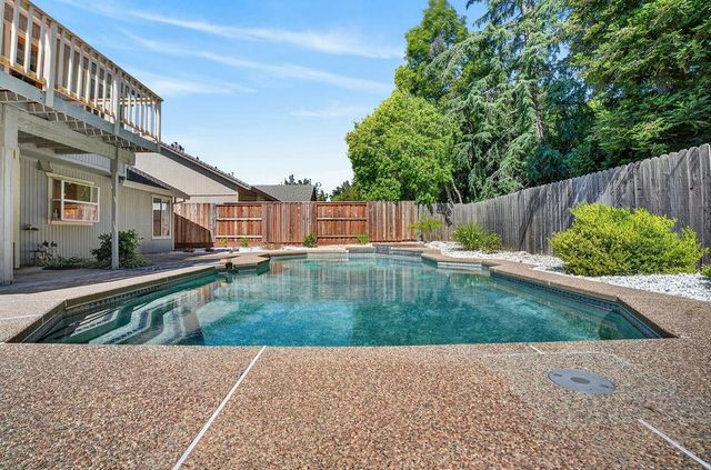 122 Goodell Rd, Folsom, CA 95630