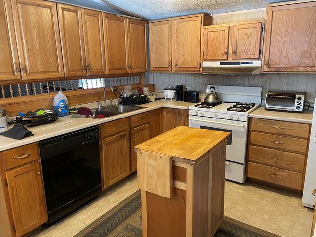 1017 Humphrey Road, Hamilton, NY 13346