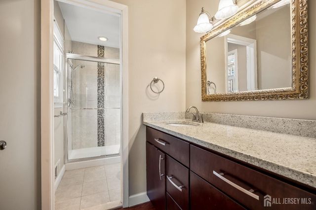 17 Carter Road, East Brunswick, NJ 08816