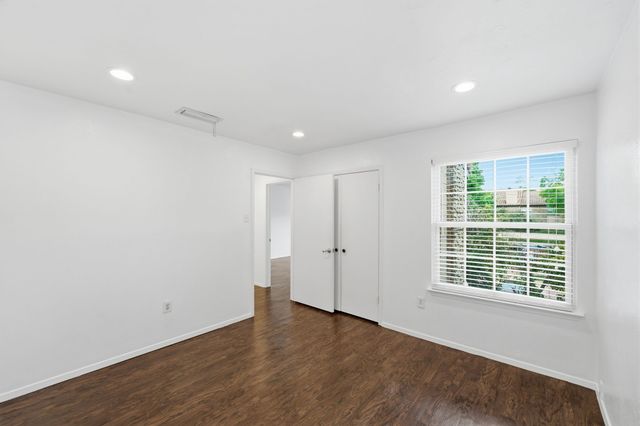 5626 Preston Oaks Road 11C, Dallas, TX 75254