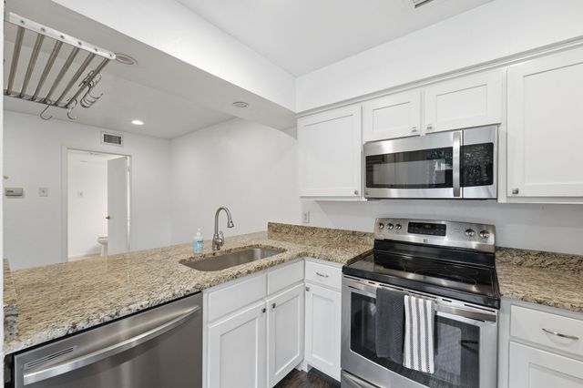 5626 Preston Oaks Road 11C, Dallas, TX 75254