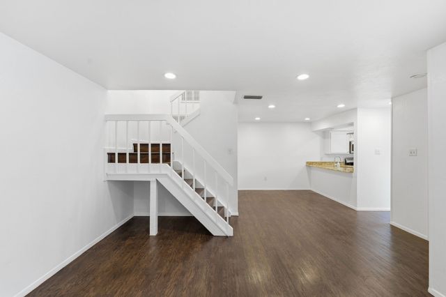 5626 Preston Oaks Road 11C, Dallas, TX 75254