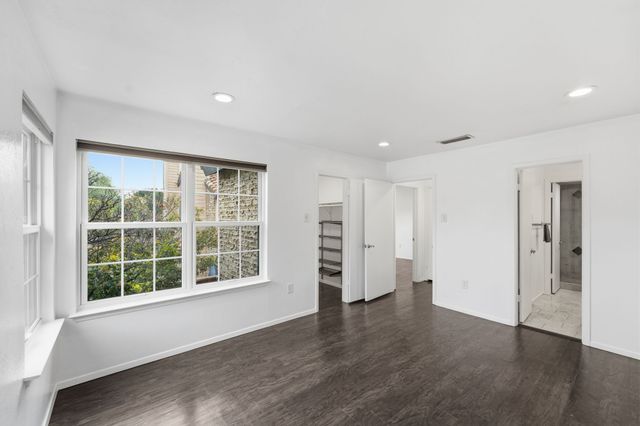 5626 Preston Oaks Road 11C, Dallas, TX 75254