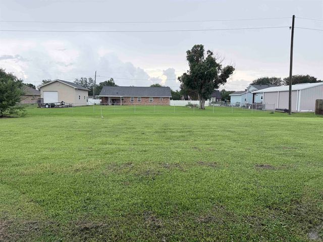 163 Chase Dr, Bourg, LA 70343
