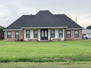 163 Chase Dr, Bourg, LA 70343