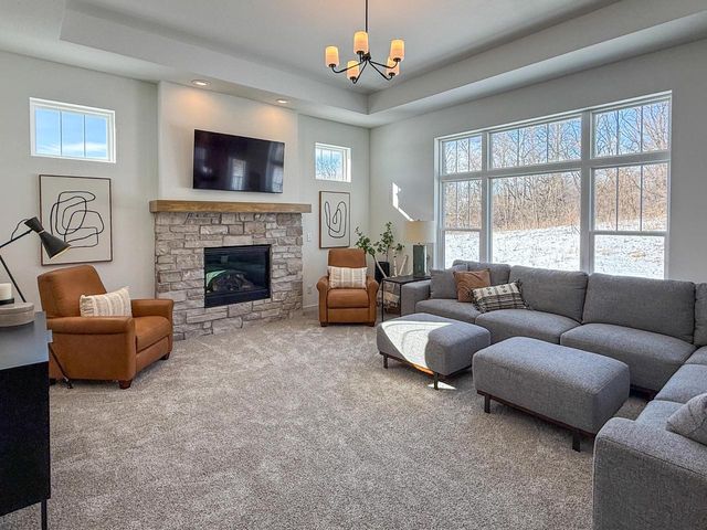 W254N5593 Crescent Hill DRIVE, Sussex, WI 53089