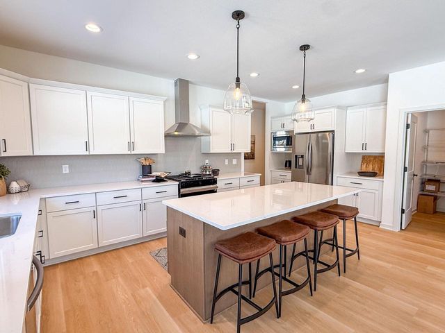 W254N5593 Crescent Hill DRIVE, Sussex, WI 53089