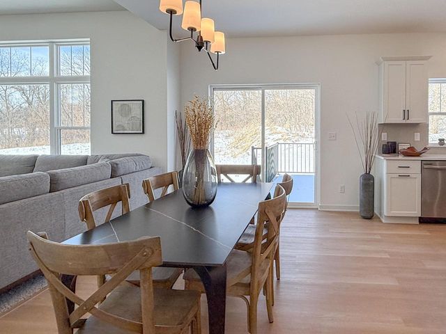 W254N5593 Crescent Hill DRIVE, Sussex, WI 53089