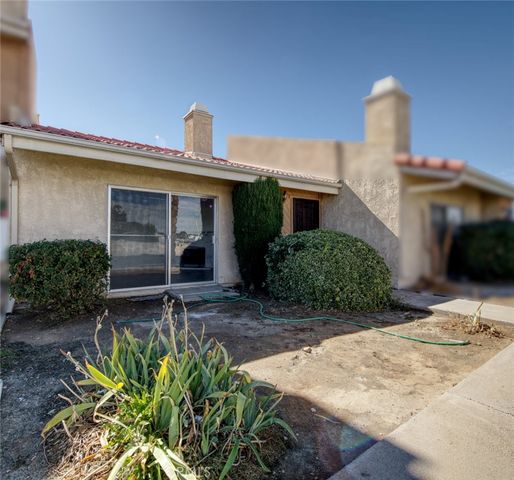 16465 Green Tree, Victorville, CA 92395
