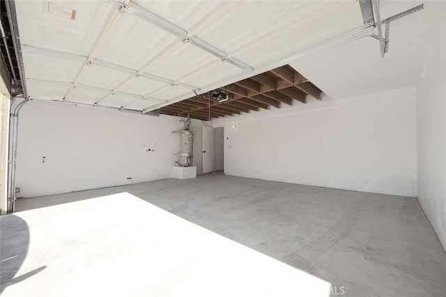 16465 Green Tree, Victorville, CA 92395