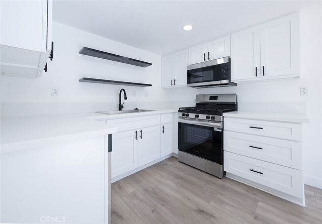 16465 Green Tree, Victorville, CA 92395