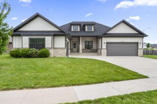 1816 North Bristol Avenue, Springfield, MO 65802