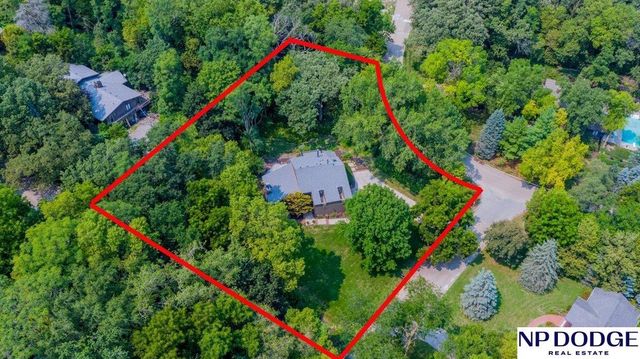3056 Armbrust Drive, Omaha, NE 68124