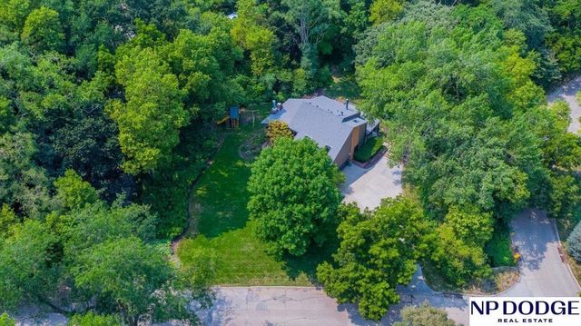 3056 Armbrust Drive, Omaha, NE 68124
