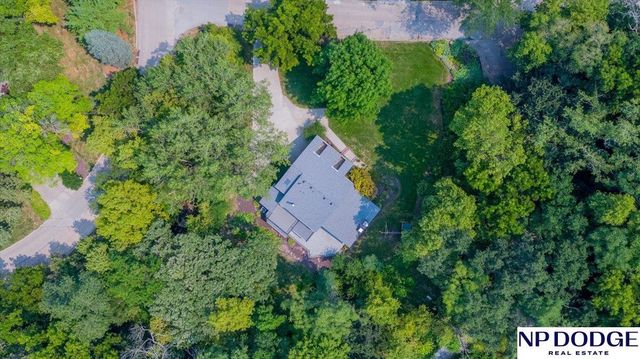 3056 Armbrust Drive, Omaha, NE 68124