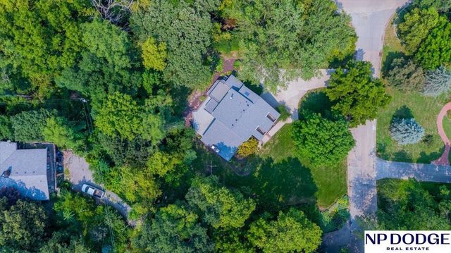 3056 Armbrust Drive, Omaha, NE 68124