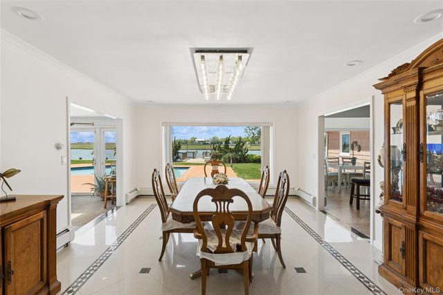996 Wateredge Place, Hewlett Harbor, NY 11557