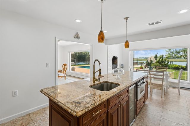 996 Wateredge Place, Hewlett Harbor, NY 11557