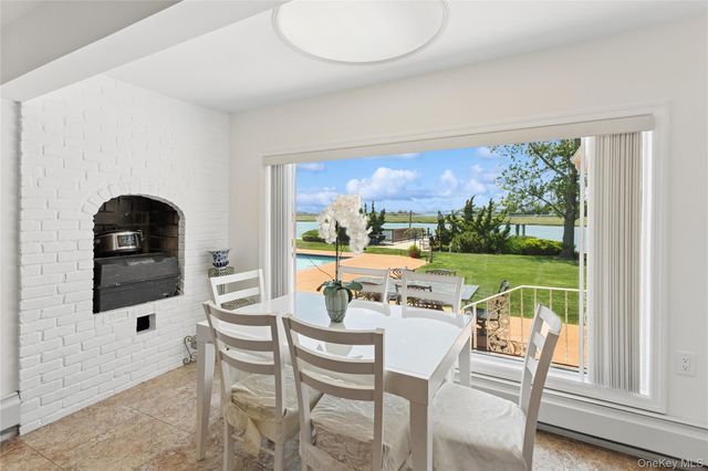 996 Wateredge Place, Hewlett Harbor, NY 11557