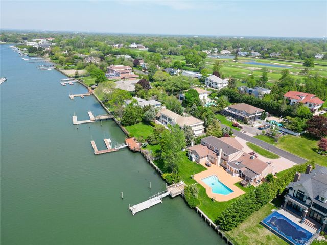 996 Wateredge Place, Hewlett Harbor, NY 11557