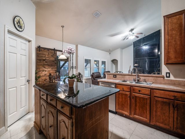 100 Patriot Parkway, Forney, TX 75126