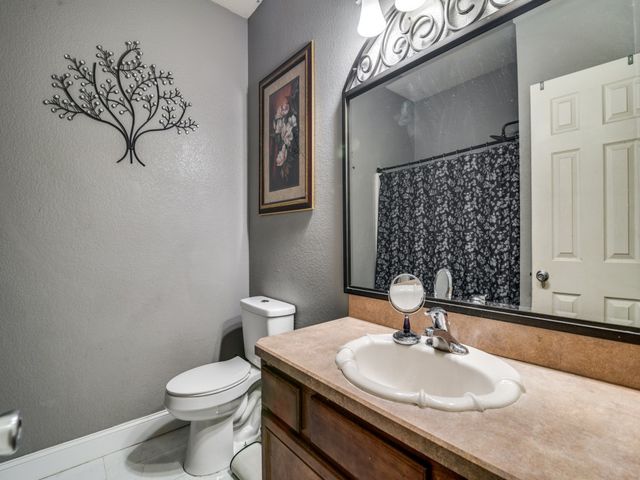 100 Patriot Parkway, Forney, TX 75126