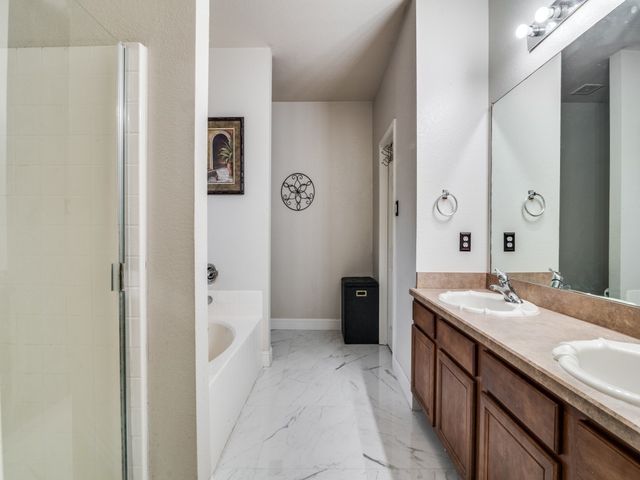 100 Patriot Parkway, Forney, TX 75126