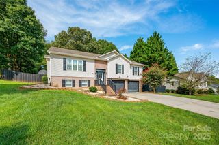 107 Cliffwood Drive, Hudson, NC 28638