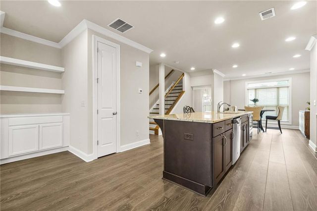 2207 Parkside Glen View, Duluth, GA 30097