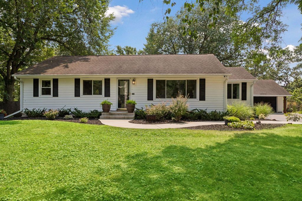 17901 Covington Road, Minnetonka, MN 55345 — exterior