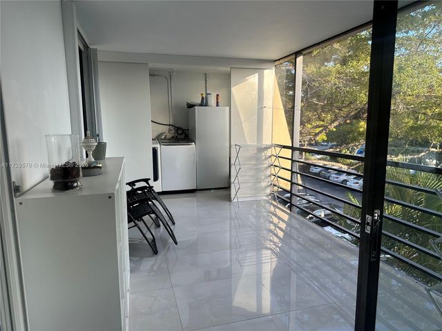 20291 NE 30th Ave PH24, Aventura, FL 33180