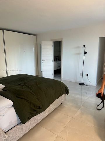 20291 NE 30th Ave PH24, Aventura, FL 33180